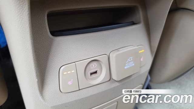 Kia Carnival 9-Seater Luxury 2019 — фото 19