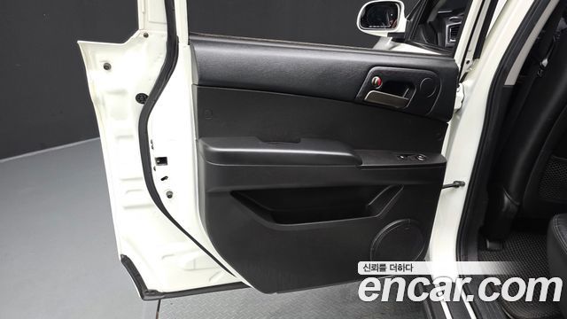 KG Mobility (SsangYong) Korando Sport 2.2 CX5 2WD CLUB 2017 — фото 25