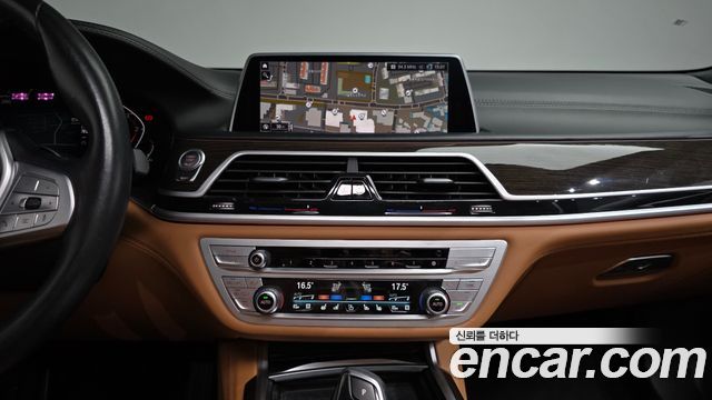 BMW 7 Series (G11) 730Ld xDrive Design Pure Excellence 2020 — фото 14