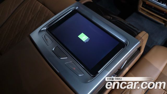 BMW 7 Series (G11) 730Ld xDrive Design Pure Excellence 2020 — фото 32