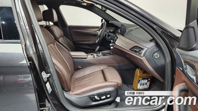 BMW 5 Series (G30) 530i xDrive M Sport Package Plus 2019 — фото 11