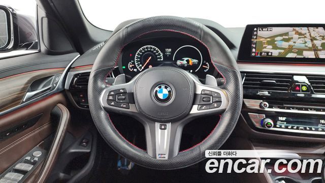 BMW 5 Series (G30) 530i xDrive M Sport Package Plus 2019 — фото 13
