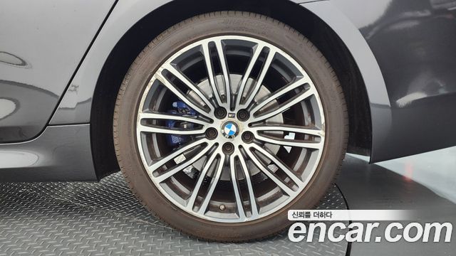 BMW 5 Series (G30) 530i xDrive M Sport Package Plus 2019 — фото 21