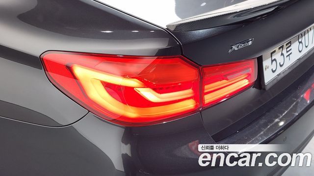 BMW 5 Series (G30) 530i xDrive M Sport Package Plus 2019 — фото 23