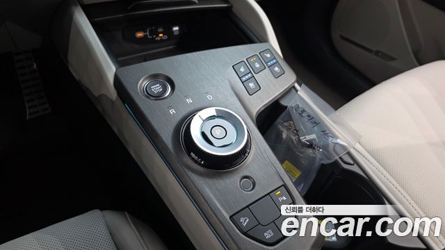 Kia Sportage Hybrid (V) HEV 1.6 2WD Signature X Line 2025 — фото 9