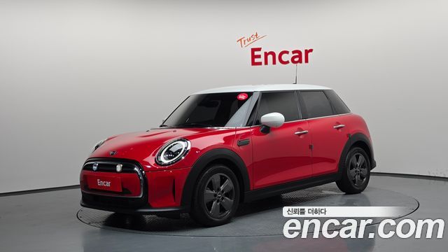 MINI Cooper 5Door Classic Third Generation