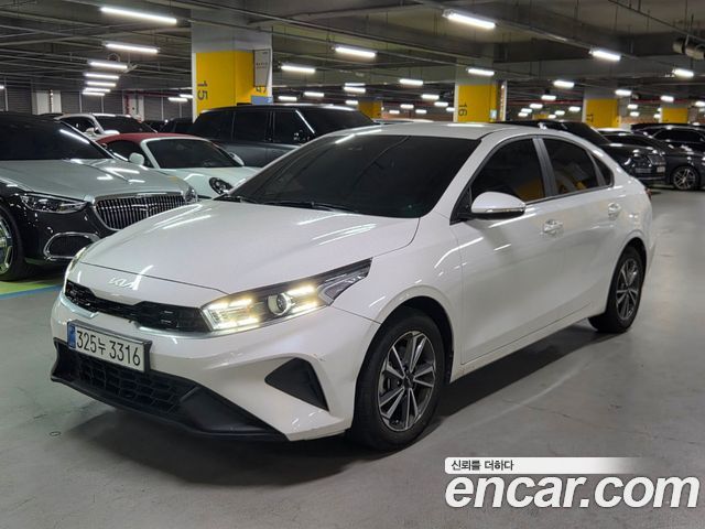 Kia K3 (II) 1.6 Prestige 2024 — фото 2