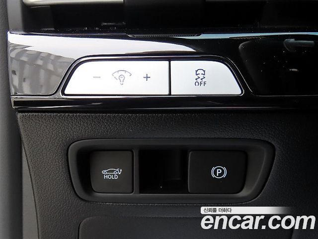 Genesis G80 (RG3) Gasoline 2.5 Turbo AWD 2026 — фото 17