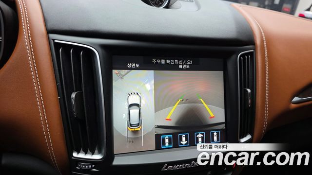 Maserati Levante 3.0 Diesel AWD GranLusso 2020 — фото 19