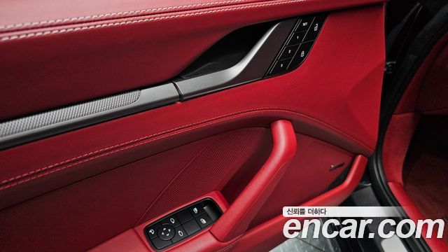 Porsche 911 (992) Targa 4S 2024 — фото 31