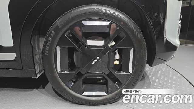 Kia EV3 Long Range 2WD GT Line 2025 — фото 21