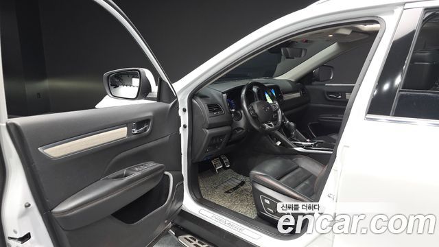 Renault Korea QM6 2.0 LPe Premiere 2WD 2021 — фото 10