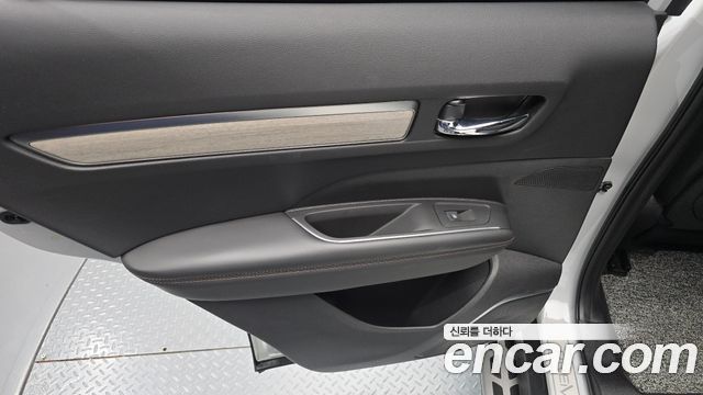 Renault Korea QM6 2.0 LPe Premiere 2WD 2021 — фото 25