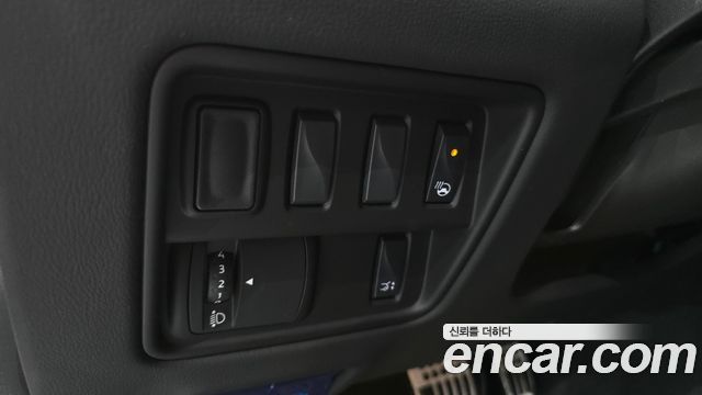 Renault Korea QM6 2.0 LPe Premiere 2WD 2021 — фото 28
