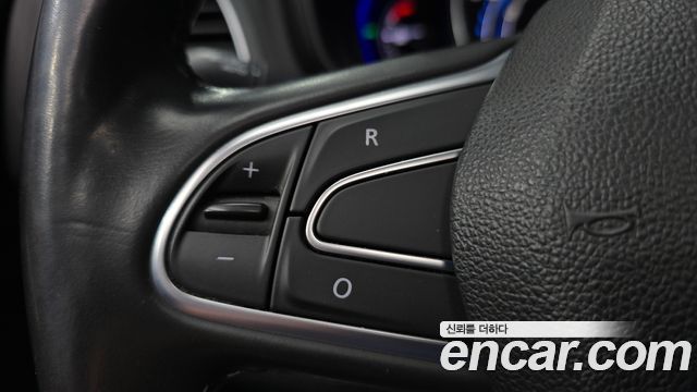 Renault Korea QM6 2.0 LPe Premiere 2WD 2021 — фото 31