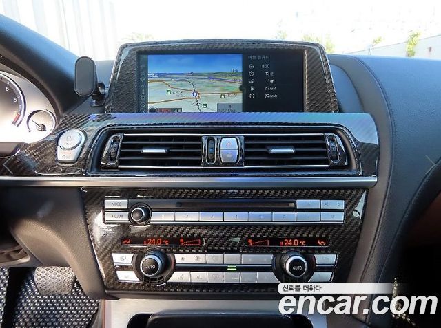 BMW 6 Series (F12) 640i Convertible 2012 — фото 20