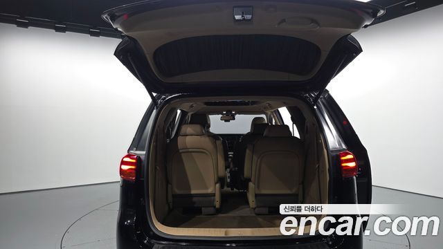 Kia Carnival Gasoline 9-Seater Hi-Limousine Noblesse Special 2020 — фото 20