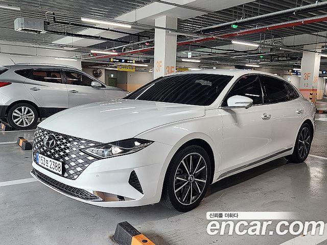 Hyundai Grandeur (IG) 2.5 Le Blanc