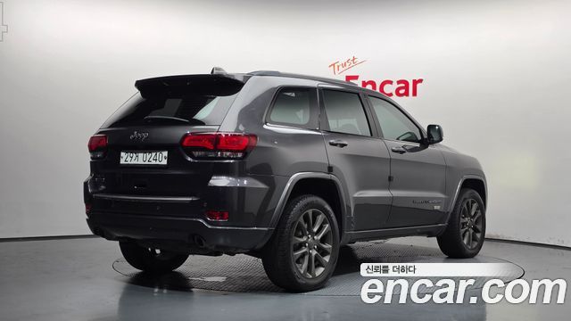 Jeep Grand Cherokee 3.0 Diesel 75th Special Edition WK2 2016 — фото 2