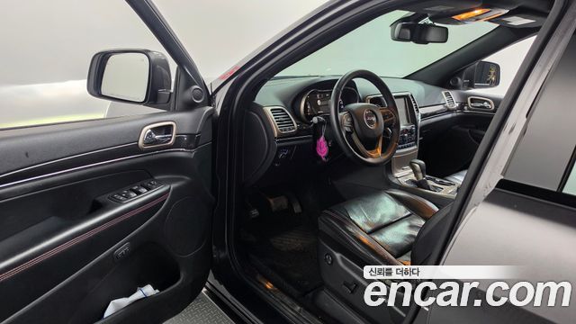 Jeep Grand Cherokee 3.0 Diesel 75th Special Edition WK2 2016 — фото 10