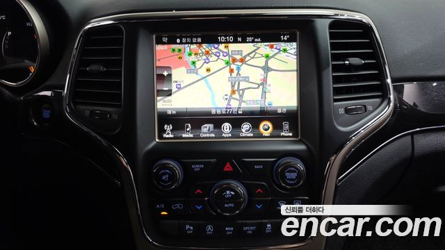 Jeep Grand Cherokee 3.0 Diesel 75th Special Edition WK2 2016 — фото 14