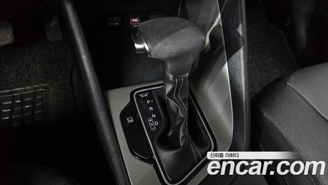 Kia Niro 1.6 HEV Trendy 2022 — фото 9