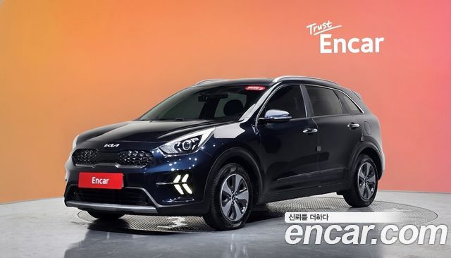 Kia Niro 1.6 HEV Trendy 2022 — фото 1