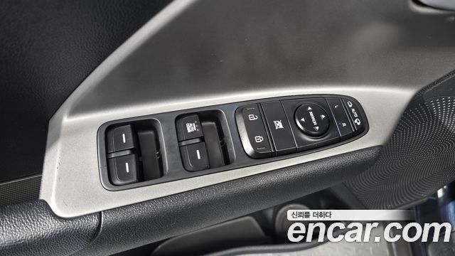 Kia Niro 1.6 HEV Trendy 2022 — фото 35
