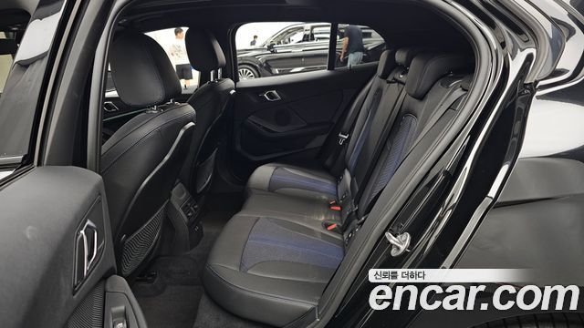 BMW 1 Series (F40) 120i M Sports 2023 — фото 26