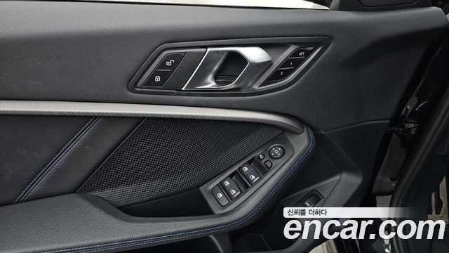 BMW 1 Series (F40) 120i M Sports 2023 — фото 33