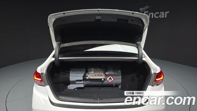 Hyundai Sonata New Rise LPI Taxi Premium 2020 — фото 20