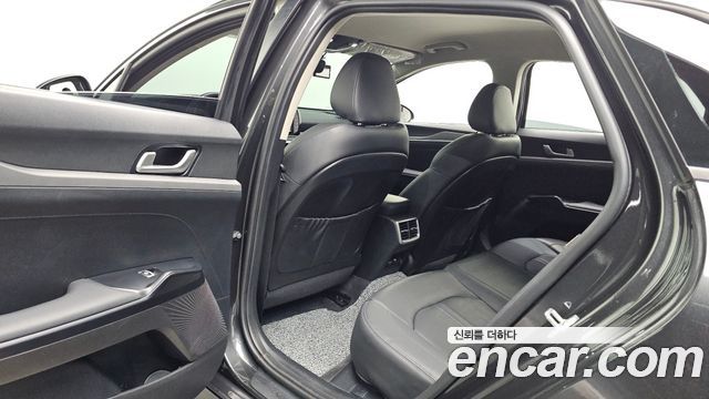 Kia K5 (III) 2.0 Prestige 2021 — фото 11