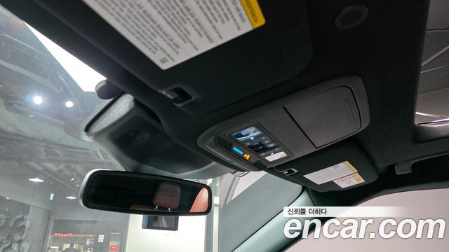 Ford Explorer (VI) 3.0 Platinum 4WD 2022 — фото 34