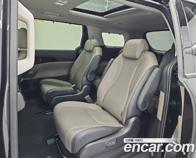 Kia Carnival (IV) HEV 9seater Signature 2024 — фото 16