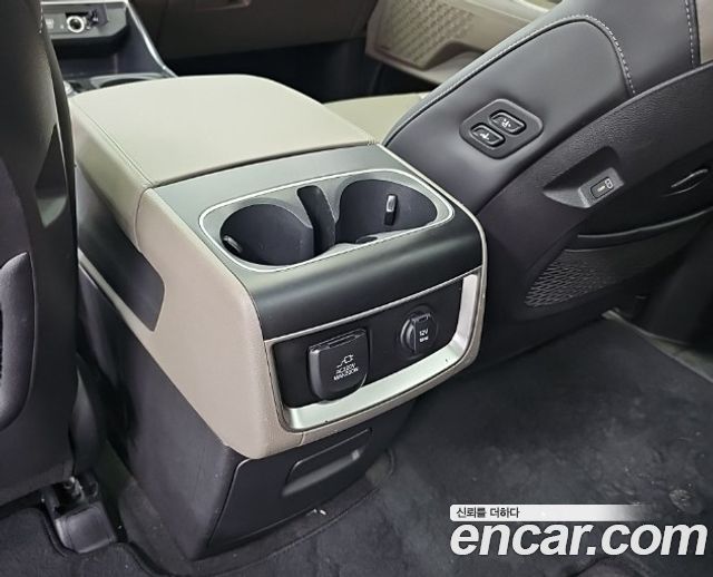 Kia Carnival (IV) HEV 9seater Signature 2024 — фото 17