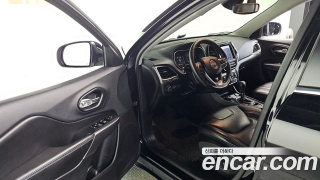 Jeep Cherokee (KL) 2.4 Longitude High AWD 2019 — фото 10