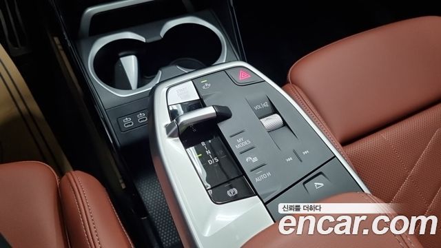 BMW X1 (U11) xDrive 20i M Sport 2026 — фото 9