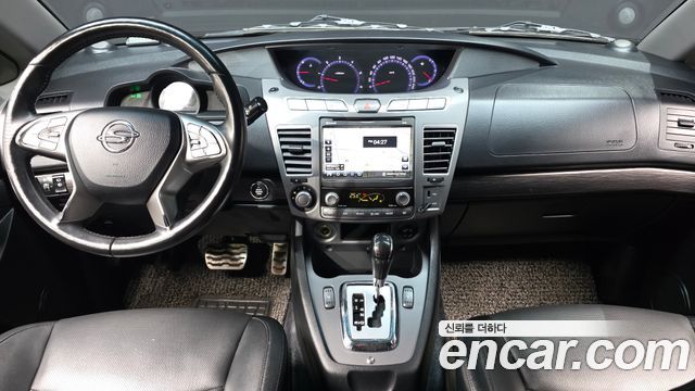 KG Mobility (SsangYong) Korando Turismo 4WD TX 9-seater 2017 — фото 7
