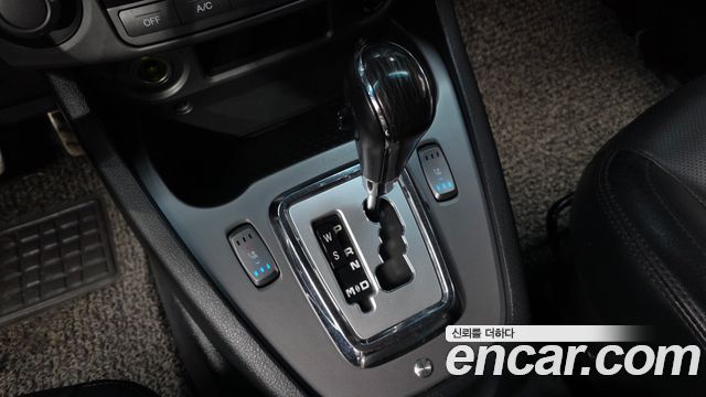 KG Mobility (SsangYong) Korando Turismo 4WD TX 9-seater 2017 — фото 9