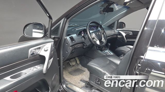 KG Mobility (SsangYong) Korando Turismo 4WD TX 9-seater 2017 — фото 10