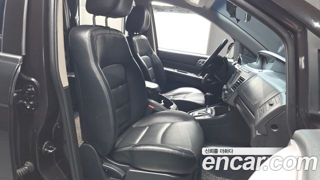 KG Mobility (SsangYong) Korando Turismo 4WD TX 9-seater 2017 — фото 13
