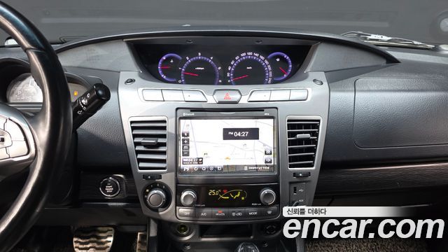 KG Mobility (SsangYong) Korando Turismo 4WD TX 9-seater 2017 — фото 15