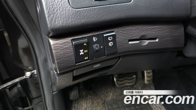 KG Mobility (SsangYong) Korando Turismo 4WD TX 9-seater 2017 — фото 18