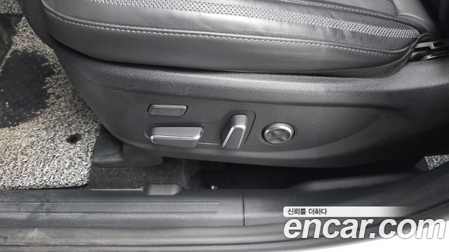 Hyundai Santa Fe Gasoline 2.5T 2WD Calligraphy 2023 — фото 34