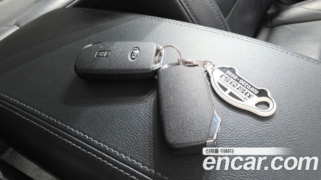 Kia K7 Premier 2.5 GDI Noblesse 2020 — фото 15