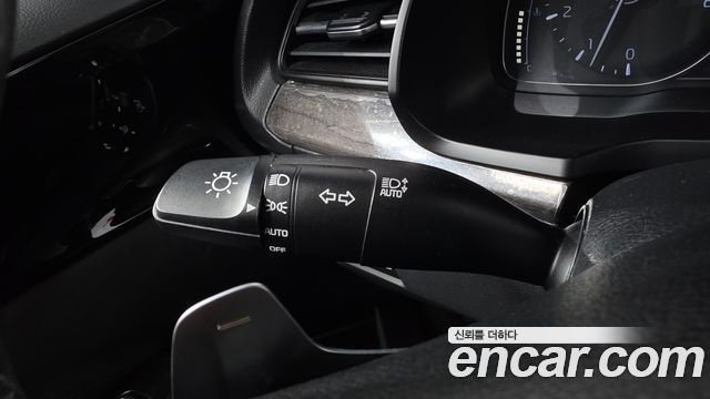 Kia K7 Premier 2.5 GDI Noblesse 2020 — фото 39