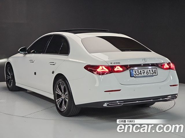 Mercedes-Benz E-Class (W214) E200 Avantgarde 2025 — фото 3