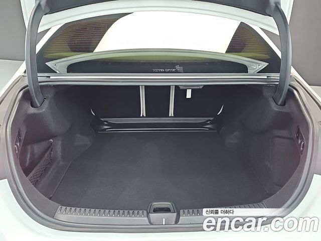 Mercedes-Benz E-Class (W214) E200 Avantgarde 2025 — фото 23