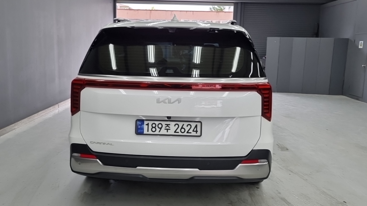 Kia Carnival (IV) Diesel 7-Seater Signature 2025 — фото 4