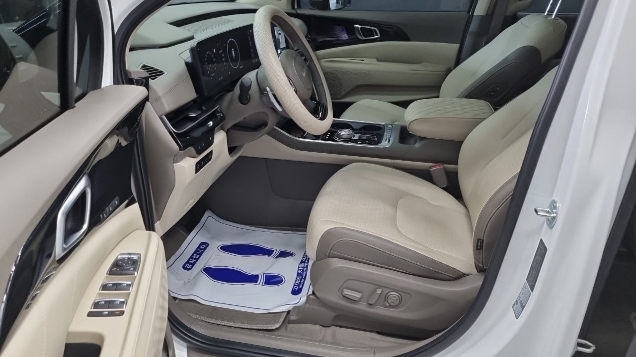 Kia Carnival (IV) Diesel 7-Seater Signature 2025 — фото 10